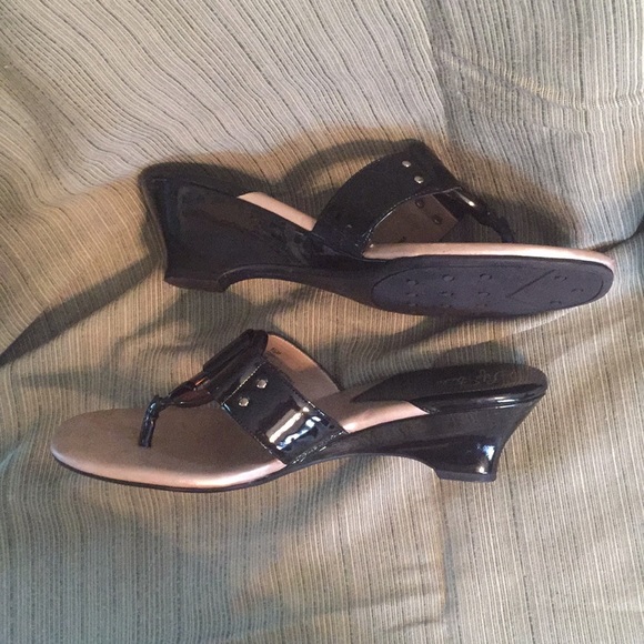 Life Stride shoes. Sandals - Picture 4 of 8